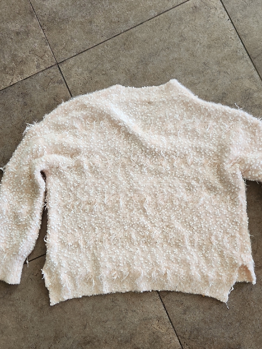 NWOT..POL...Pink V Neck Swester - Picture 3 of 10